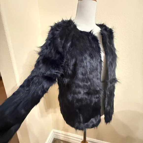 Romeo + Juliet Couture Black Faux Fur Jacket Coat NWOT Hidden Hook Closure Glam - Picture 2 of 7